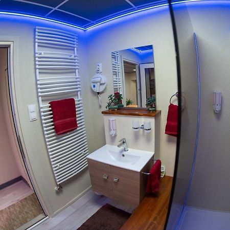 E 14 Aparthotel Berekfürdő Екстериор снимка