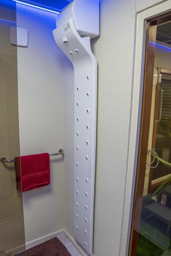 E 14 Aparthotel Berekfürdő Екстериор снимка